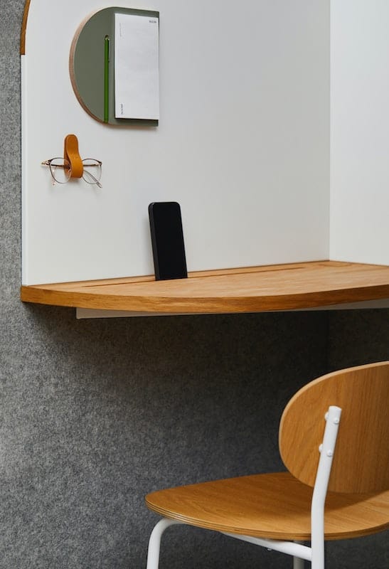 Minimalist Design of Office