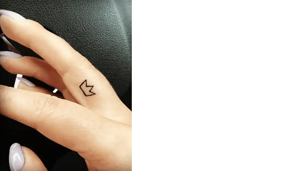 tattoo of crown on finger